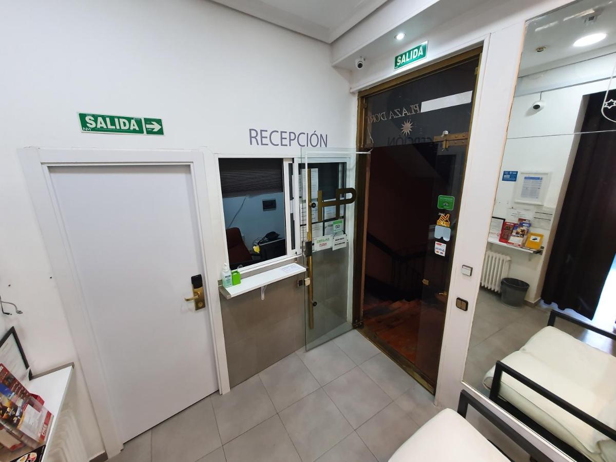 马德里杜尔ch广场酒店 外观 照片